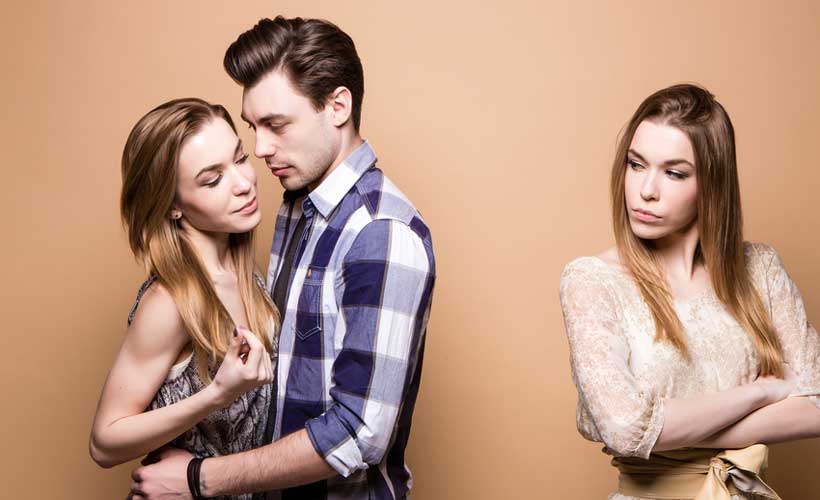 Flirt-Studie: Jede zweite Single-Frau wurde schon von einem vergebenen Mann angebaggert